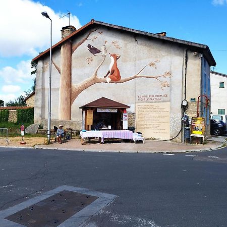 Jolie Maison De Bourg Tout Equipee 10Km D'Ambert Saint-Amant-Roche-Savine Zimmer foto