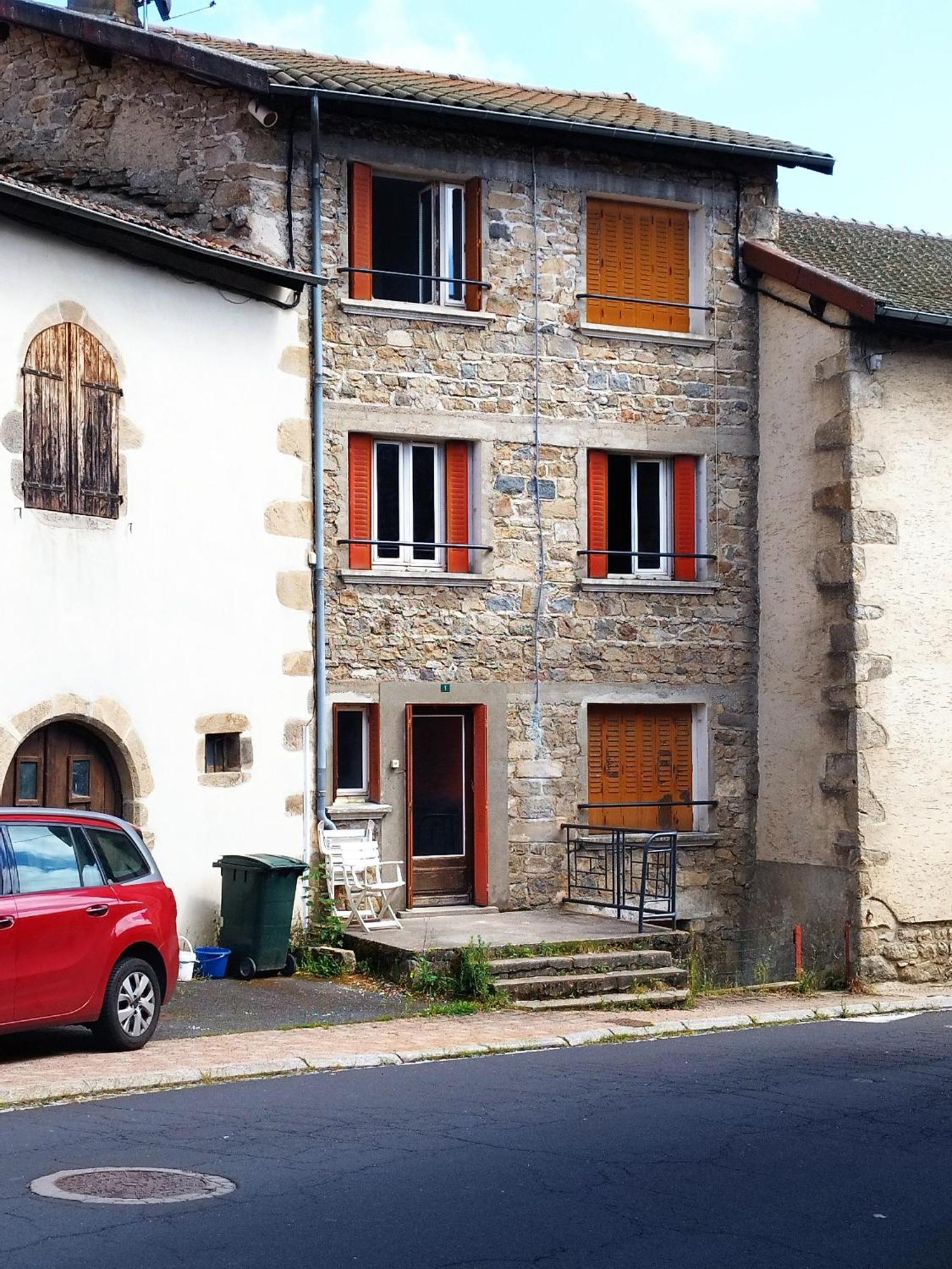 Jolie Maison De Bourg Tout Equipee 10Km D'Ambert Saint-Amant-Roche-Savine Zimmer foto